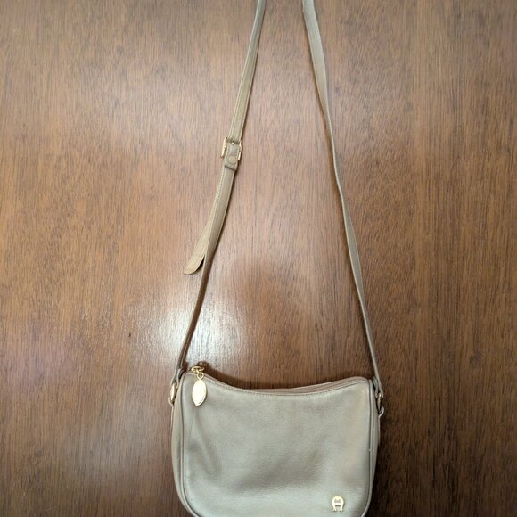 Etienne Aigner - Gold, Crossbody Purse - Picture 1 of 5